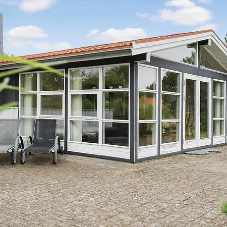 Дом отдыха 30185-ulfborg-bellisvej-509 *